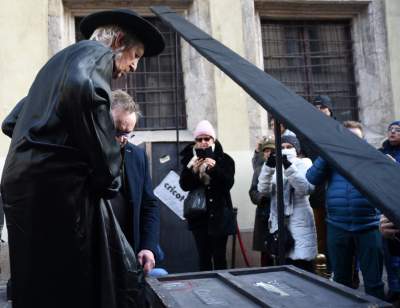 Oto człowiek na desce ostatniego ratunku - zdjęcie 7