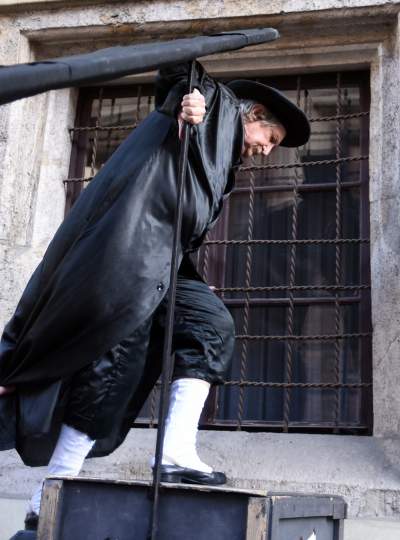 Oto człowiek na desce ostatniego ratunku - zdjęcie 10