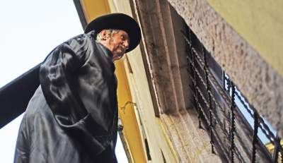 Oto człowiek na desce ostatniego ratunku - zdjęcie 15