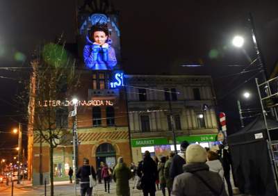 Wyjątkowy pokaz na fasadzie "Domu pod Globusem" - zdjęcie 7