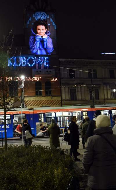 Wyjątkowy pokaz na fasadzie "Domu pod Globusem" - zdjęcie 6