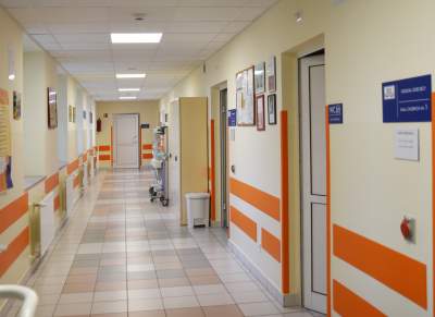 Nowoczesny szpital otwarty i poświęcony, a co z lekarzami? - zdjęcie 18