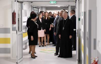 Nowoczesny szpital otwarty i poświęcony, a co z lekarzami? - zdjęcie 8