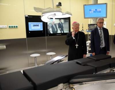 Nowoczesny szpital otwarty i poświęcony, a co z lekarzami? - zdjęcie 16