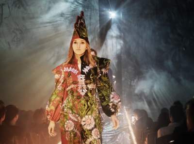 Takiego pokazu mody jeszcze w Krakowie nie było - zdjęcie 19