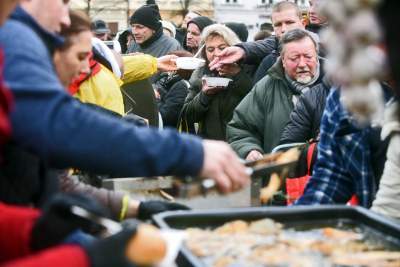 Rok 2019: Największa wigilia dla potrzebujących, z kurii nie było nikogo - zdjęcie 19