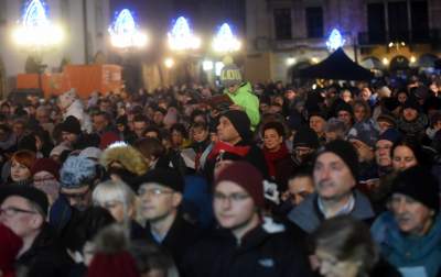 Krakowski fenomen: znów tłumy na Małym Rynku (rok 2019) - zdjęcie 10