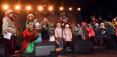 Krakowski fenomen: znów tłumy na Małym Rynku (rok 2019) - zdjęcie 17