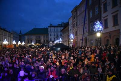 Krakowski fenomen: znów tłumy na Małym Rynku (rok 2019) - zdjęcie 4
