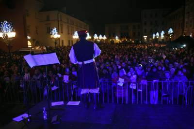 Krakowski fenomen: znów tłumy na Małym Rynku (rok 2019) - zdjęcie 14