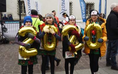 Biegła skrzynka, pierogi, czarownice i inne stwory: najfajniejszy bieg w Krakowie - zdjęcie 2