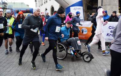 Biegła skrzynka, pierogi, czarownice i inne stwory: najfajniejszy bieg w Krakowie - zdjęcie 19