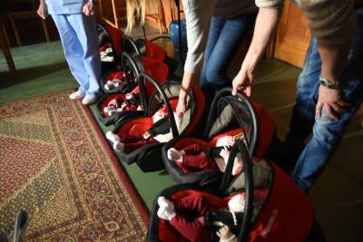 Sześcioraczki w formie, na szczęście rodzice nie są "antyszczepionkowcami" - zdjęcie 10