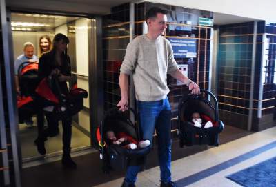 Sześcioraczki w formie, na szczęście rodzice nie są "antyszczepionkowcami" - zdjęcie 13