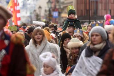 Tysiące krakowian na ulicach, jeden z królów z... Dalekiego Wschodu - zdjęcie 26