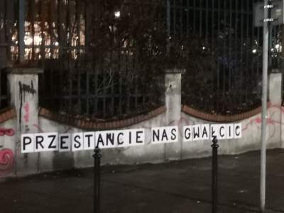 Akcja Spółdzielni Praktyk Wywrotowych dotarła do Krakowa - zdjęcie 6