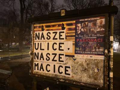 Akcja Spółdzielni Praktyk Wywrotowych dotarła do Krakowa - zdjęcie 7