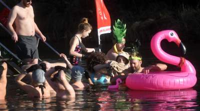 Zabawa na Bagrach: przed rokiem zalew pokrywał lód, a teraz... - zdjęcie 9