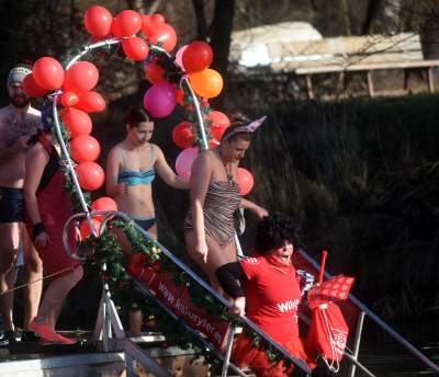 Zabawa na Bagrach: przed rokiem zalew pokrywał lód, a teraz... - zdjęcie 10