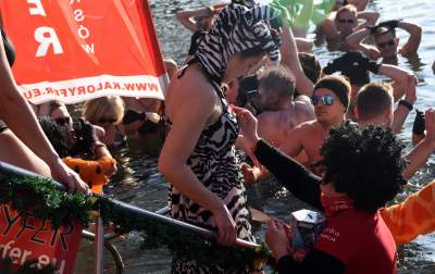 Zabawa na Bagrach: przed rokiem zalew pokrywał lód, a teraz... - zdjęcie 22