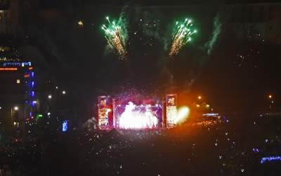 Światełko do nieba i serduszko z dronów pod Wawelem... - zdjęcie 29