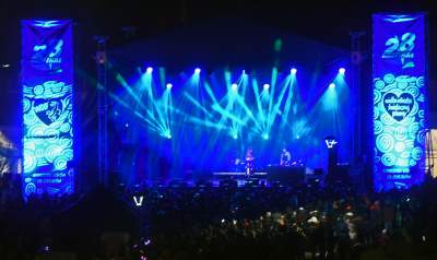 Światełko do nieba i serduszko z dronów pod Wawelem... - zdjęcie 2