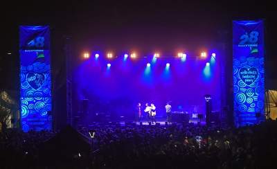 Światełko do nieba i serduszko z dronów pod Wawelem... - zdjęcie 8