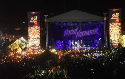 Światełko do nieba i serduszko z dronów pod Wawelem... - zdjęcie 9