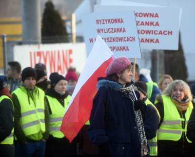 "Żółte kamizelki" blokowały zakopiankę koło Myślenic - zdjęcie 26