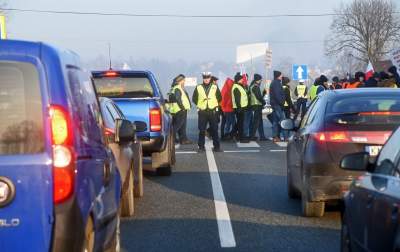 "Żółte kamizelki" blokowały zakopiankę koło Myślenic - zdjęcie 27