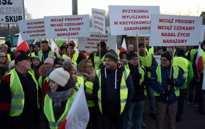 "Żółte kamizelki" blokowały zakopiankę koło Myślenic - zdjęcie 8