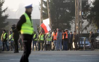 "Żółte kamizelki" blokowały zakopiankę koło Myślenic - zdjęcie 28