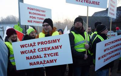 "Żółte kamizelki" blokowały zakopiankę koło Myślenic - zdjęcie 5