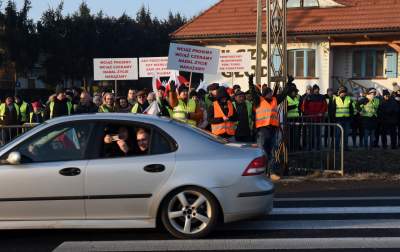 "Żółte kamizelki" blokowały zakopiankę koło Myślenic - zdjęcie 25
