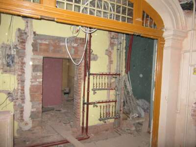 Barbarzyńca w pałacu: konserwator zabytków interweniuje - zdjęcie 1