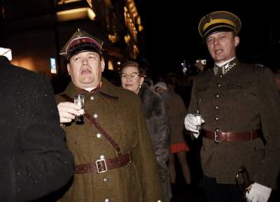 Gościem specjalnym na tym balu był... koń, wznieśli za niego toast - zdjęcie 3