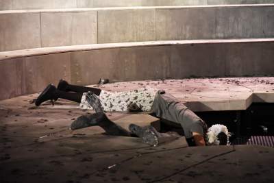 Premiera w Krakowie: rozpoznajecie o jaką szkolną lekturę chodzi? - zdjęcie 11