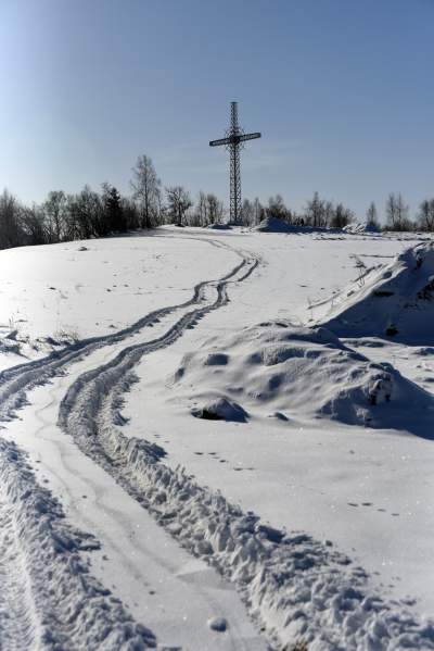 Postawili monumentalny krzyż w połowie drogi między Wawelem a Giewontem - zdjęcie 14