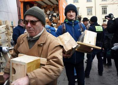 Walentynkowy przedmiot pożądania w Krakowie, rozdali tysiąc - zdjęcie 18
