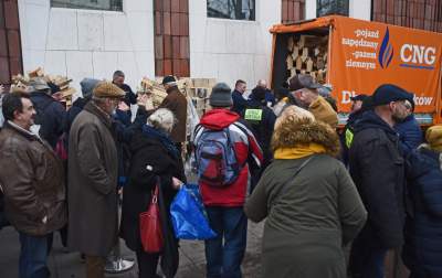 Walentynkowy przedmiot pożądania w Krakowie, rozdali tysiąc - zdjęcie 20