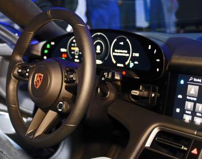 Byliśmy na krakowskiej premierze wyjątkowego auta - zdjęcie 15