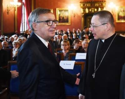 Uroczystości w czasach koronawirusa, wręczenie nagrody im. ks. Musiała - zdjęcie 5