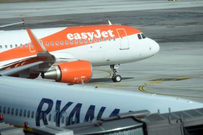 Pustki w Balicach, koronawirus wystraszył turystów (10 marca 2020) fot. Marek Lasyk - zdjęcie 10