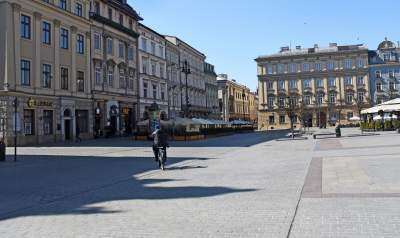 Każde zdjęcie jest symboliczne, najsmutniejsza wiosna od lat fot. Marek Lasyk - zdjęcie 21
