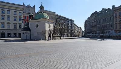 Każde zdjęcie jest symboliczne, najsmutniejsza wiosna od lat fot. Marek Lasyk - zdjęcie 19