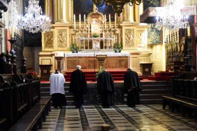 Każde zdjęcie jest symboliczne, najsmutniejsza wiosna od lat fot. Marek Lasyk - zdjęcie 11