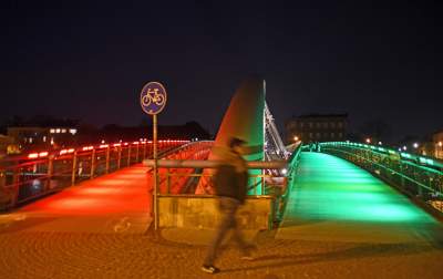 Kraków w kolorach włoskiej flagi, gest solidarności - zdjęcie 11