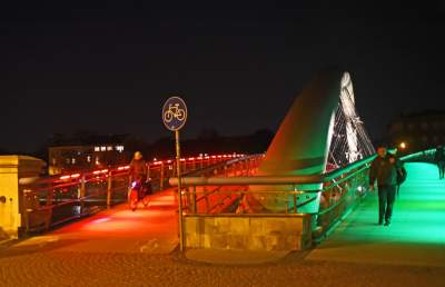 Kraków w kolorach włoskiej flagi, gest solidarności - zdjęcie 20