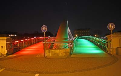 Kraków w kolorach włoskiej flagi, gest solidarności - zdjęcie 17