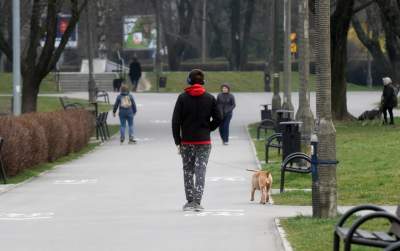Łamią zakaz. Zewnętrzne siłownie i place zabaw zamknięte, fot. Marek Lasyk - zdjęcie 24